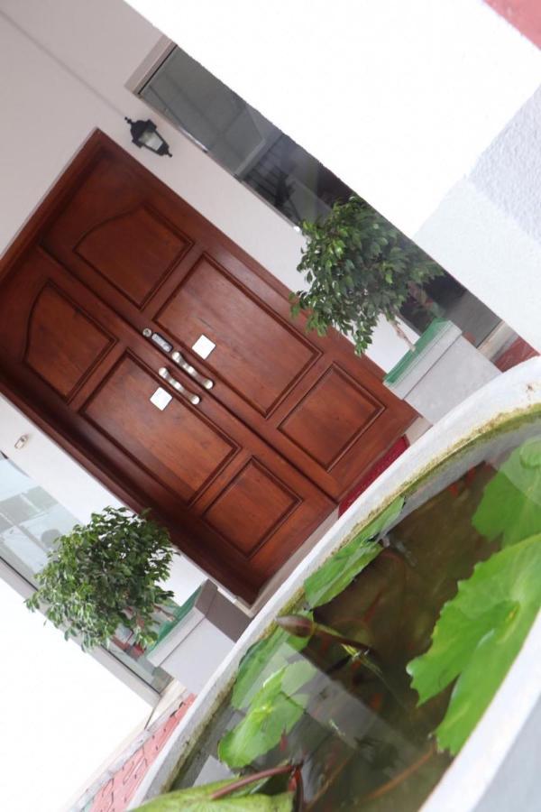 Ryan Residence & Restaurant Negombo Esterno foto