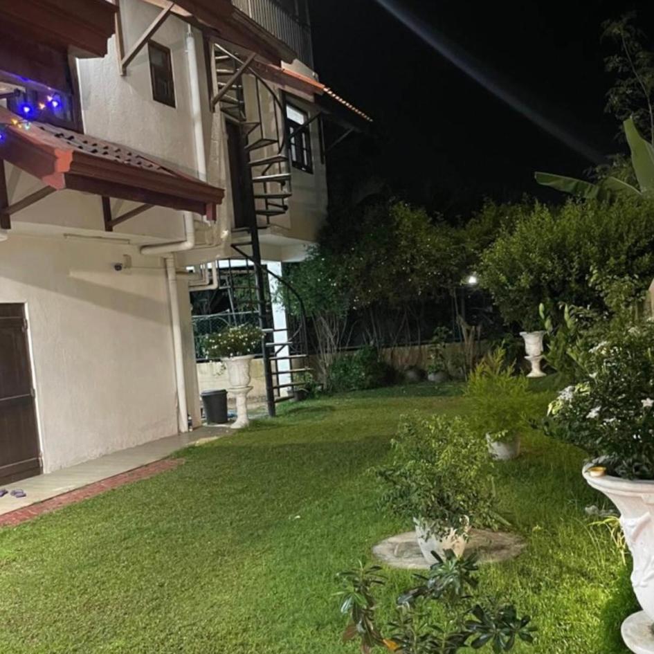 Ryan Residence & Restaurant Negombo Esterno foto