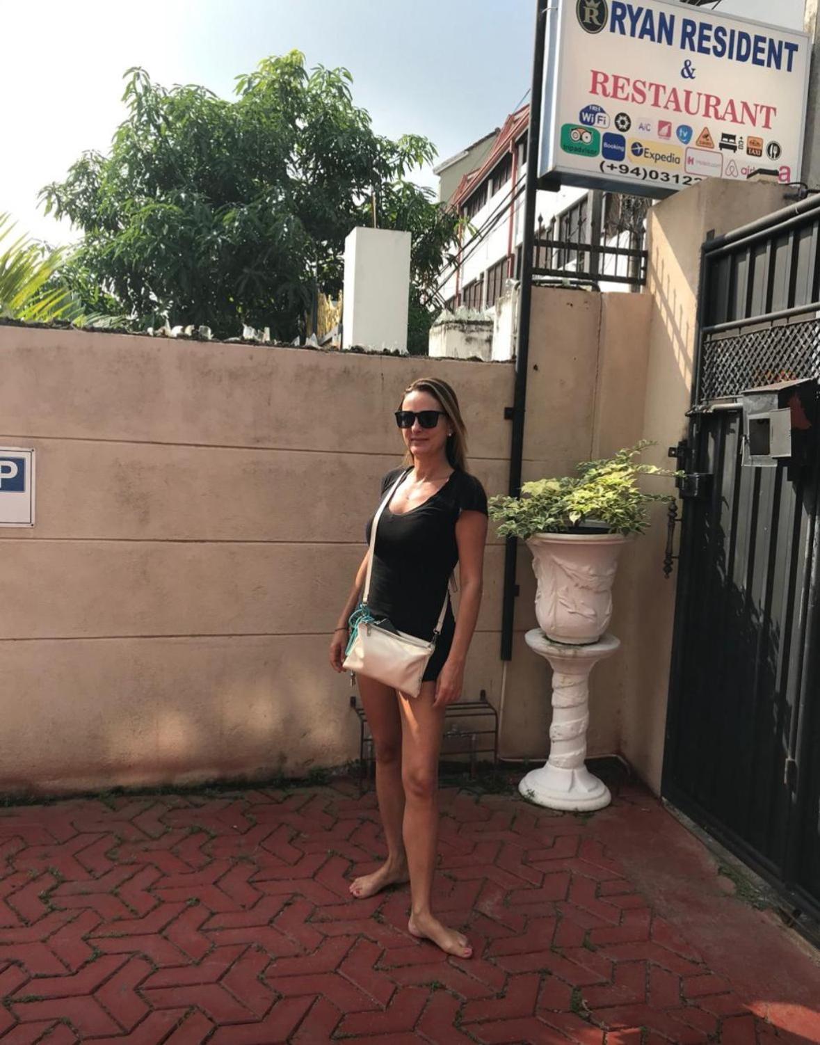 Ryan Residence & Restaurant Negombo Esterno foto