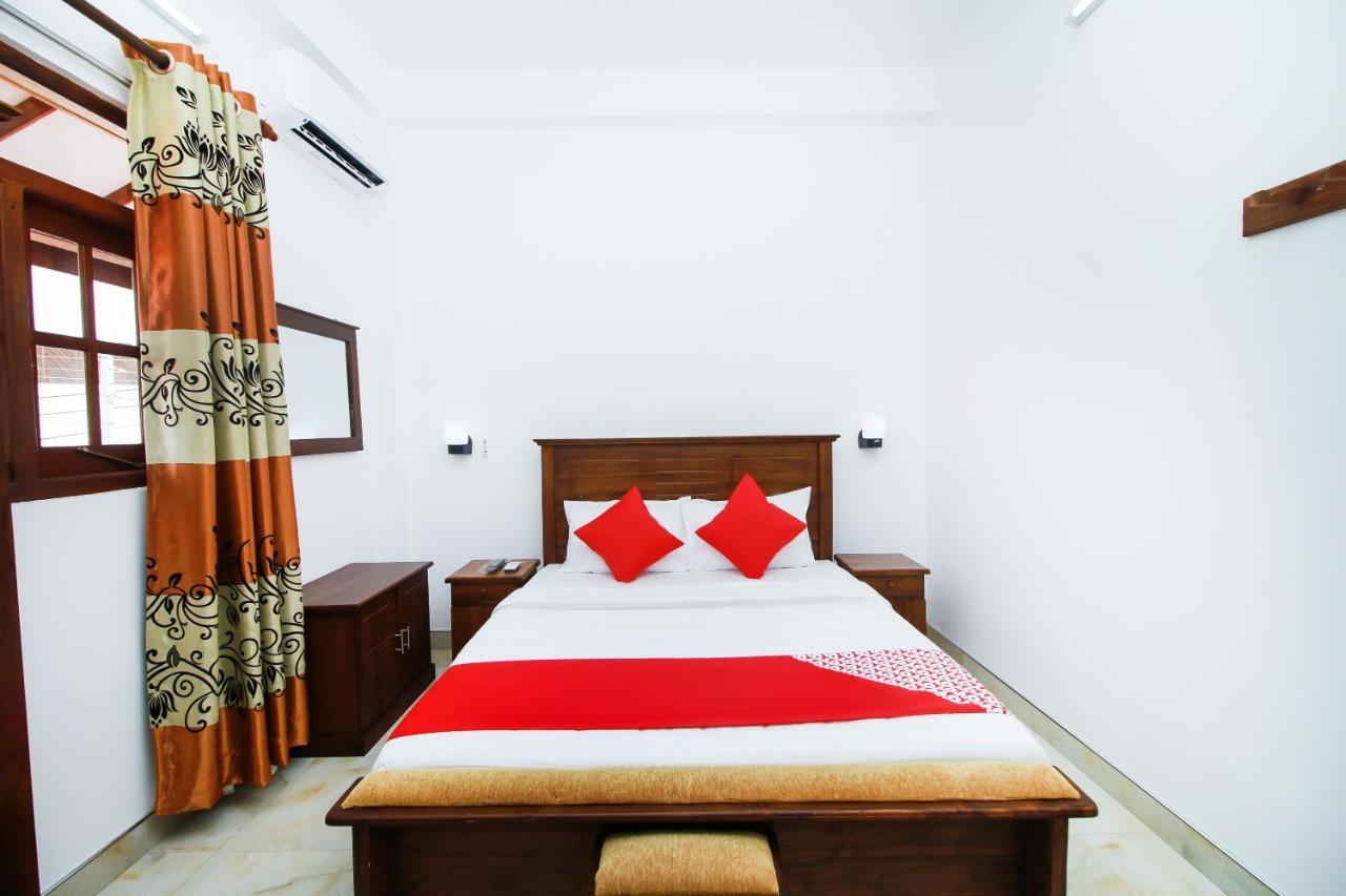 Ryan Residence & Restaurant Negombo Esterno foto